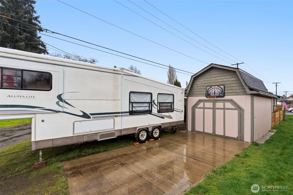 1025 E St Centralia, WA 98531