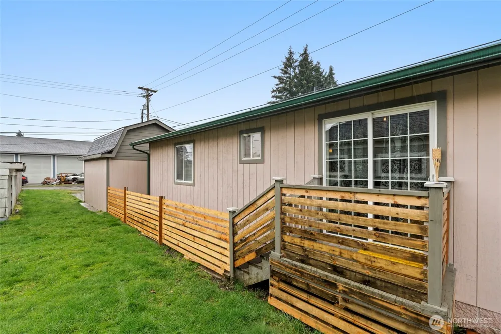 1025 E St Centralia, WA 98531