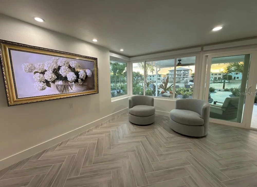 12350 4TH STREET E Treasure Island, FL 33706