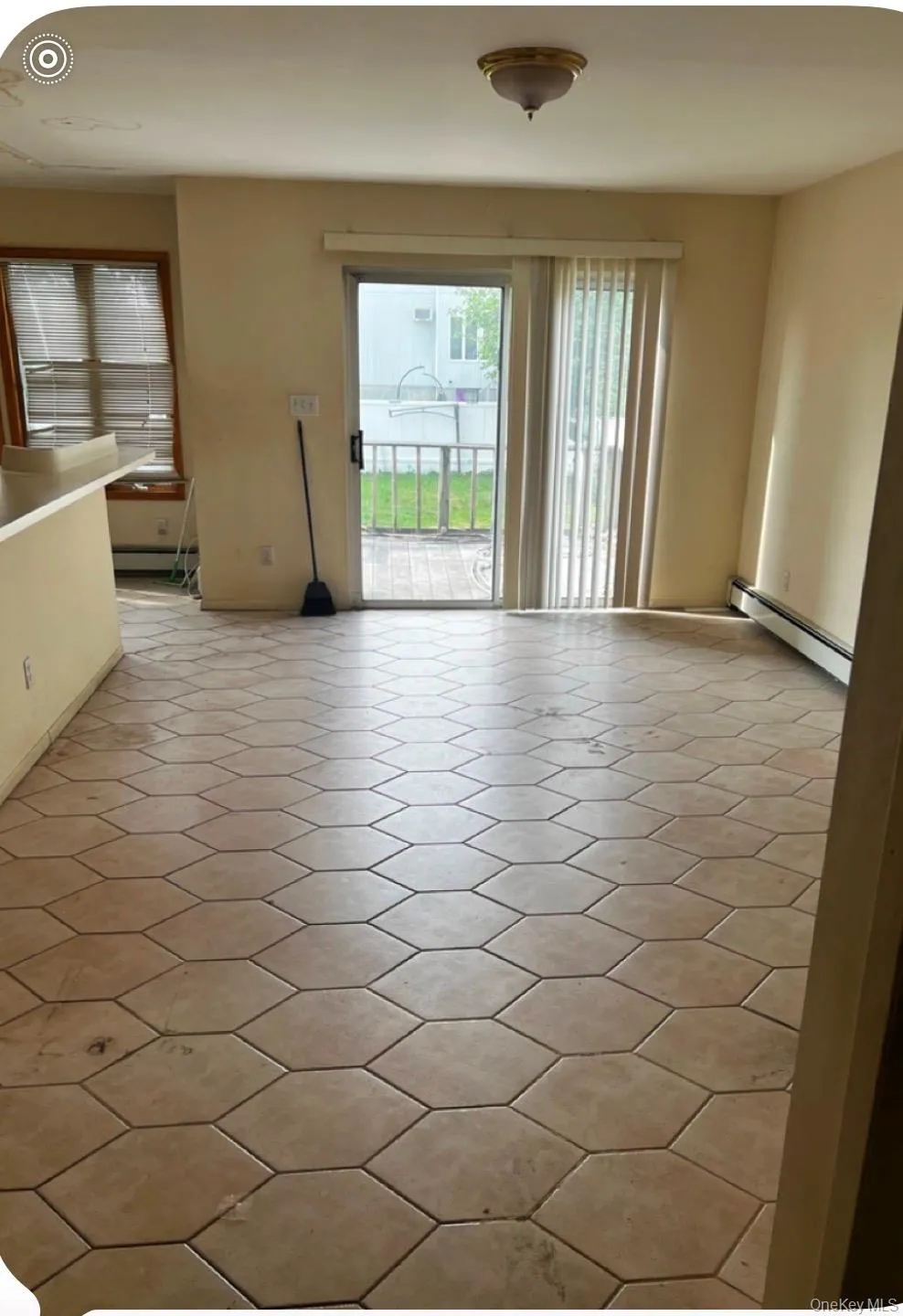 302 Carvel Avenue Cedarhurst, NY 11516