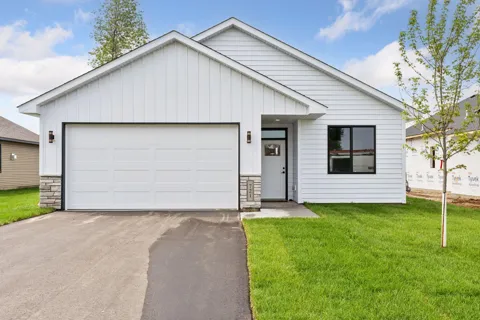 721 Margaret Lane NE