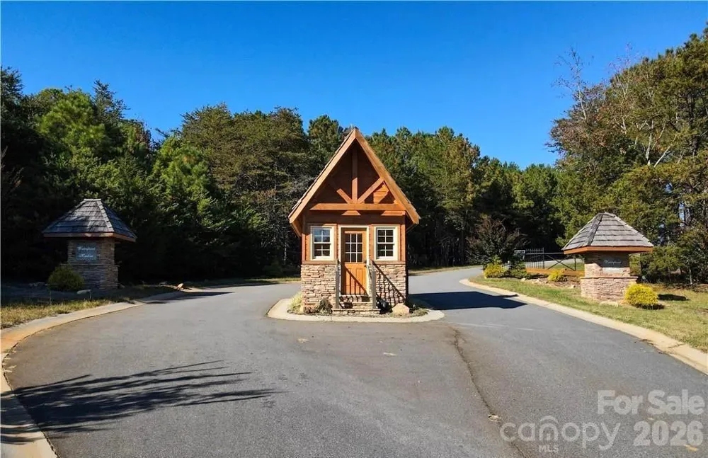 5747 Lake Pointe Drive Granite Falls, NC 28630