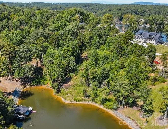5747 Lake Pointe Drive Granite Falls, NC 28630