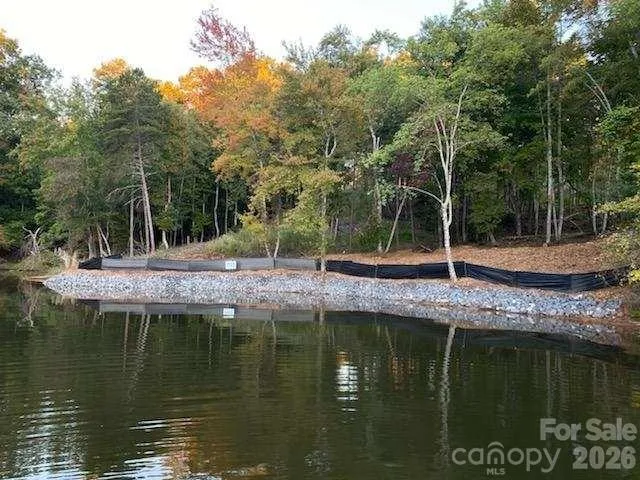 5747 Lake Pointe Drive Granite Falls, NC 28630