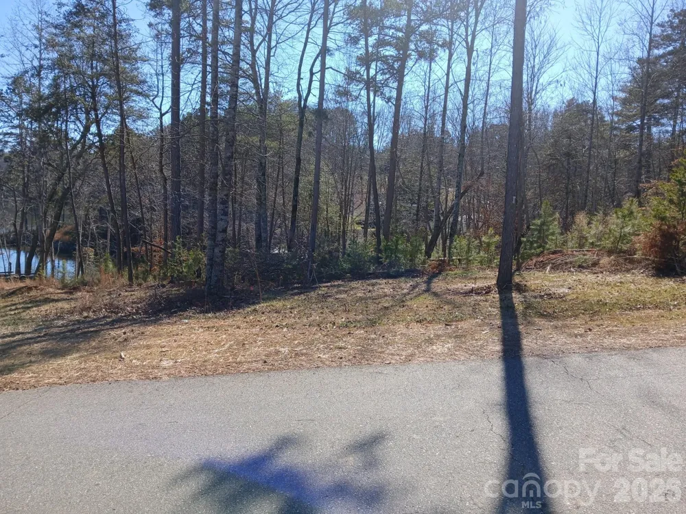 5747 Lake Pointe Drive Granite Falls, NC 28630