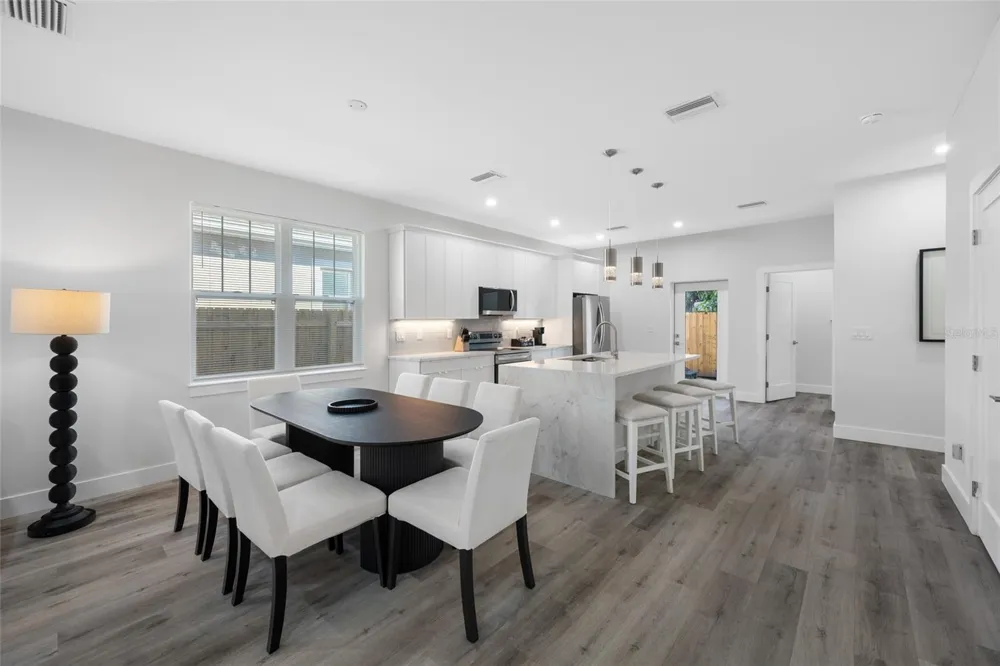 2150 43RD TERRACE St Petersburg, FL 33714