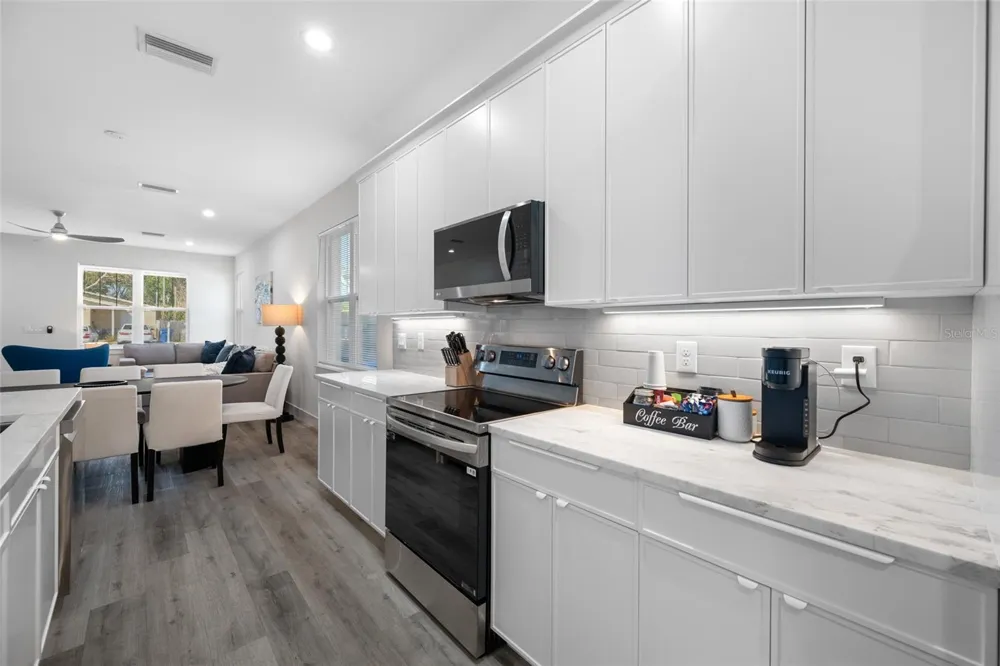 2150 43RD TERRACE St Petersburg, FL 33714