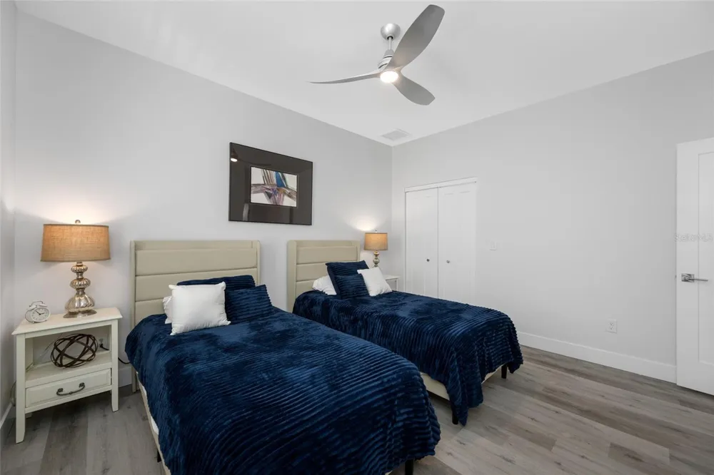 2150 43RD TERRACE St Petersburg, FL 33714