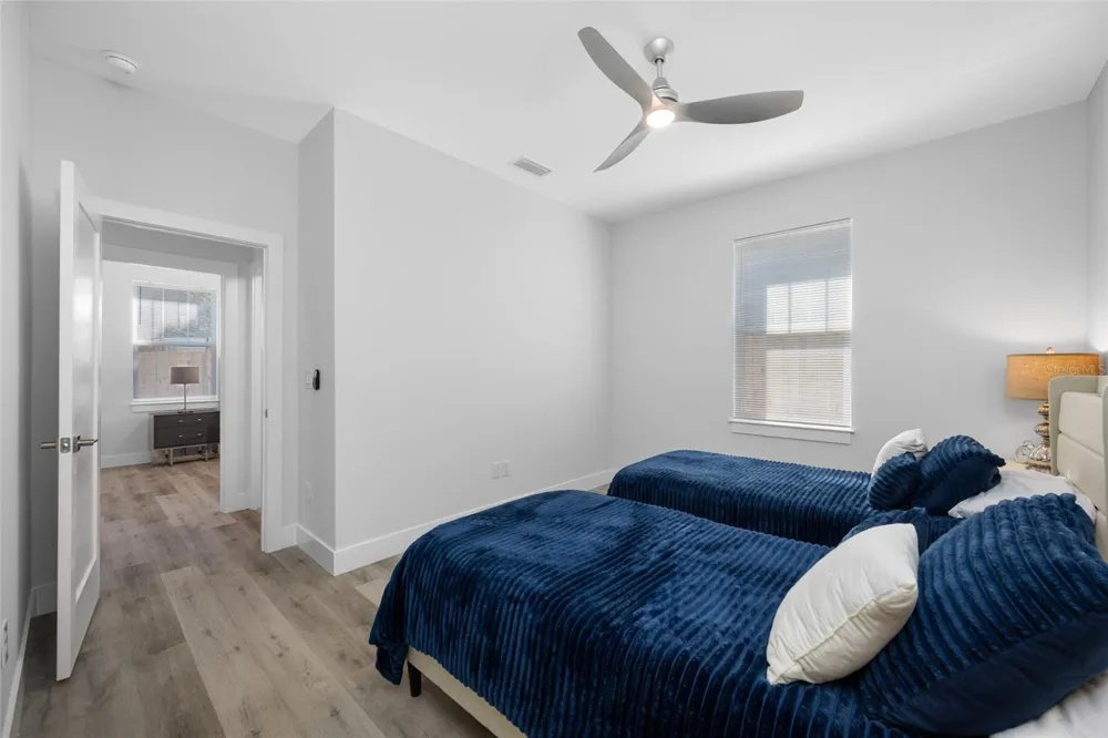 2150 43RD TERRACE St Petersburg, FL 33714
