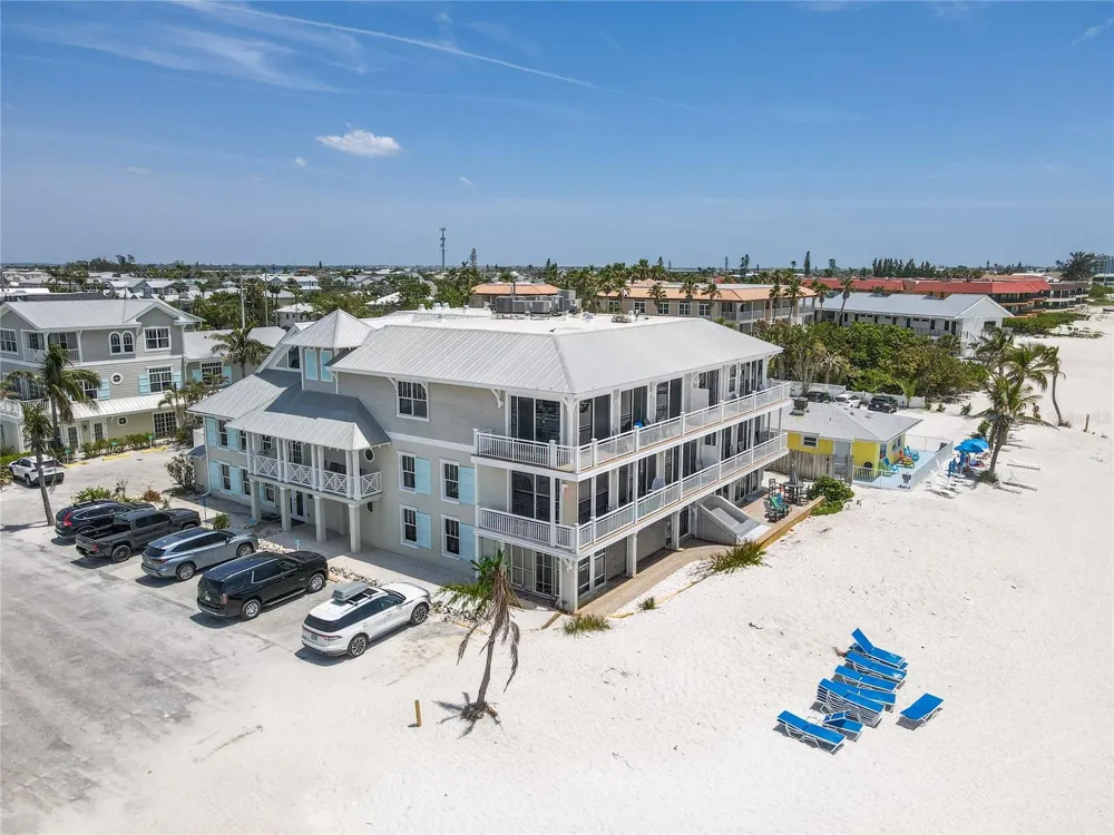101 66TH STREET #6 Holmes Beach, FL 34217