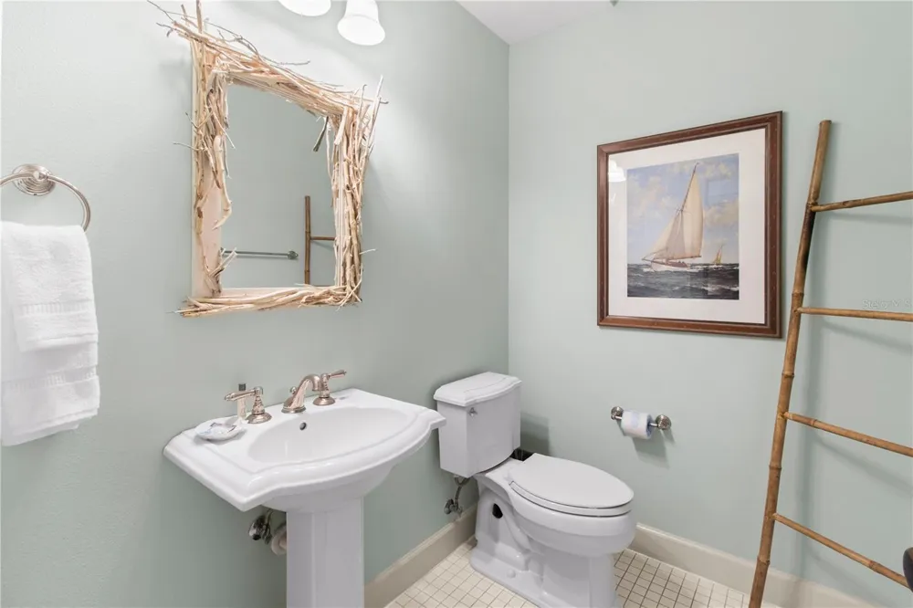 101 66TH STREET #6 Holmes Beach, FL 34217