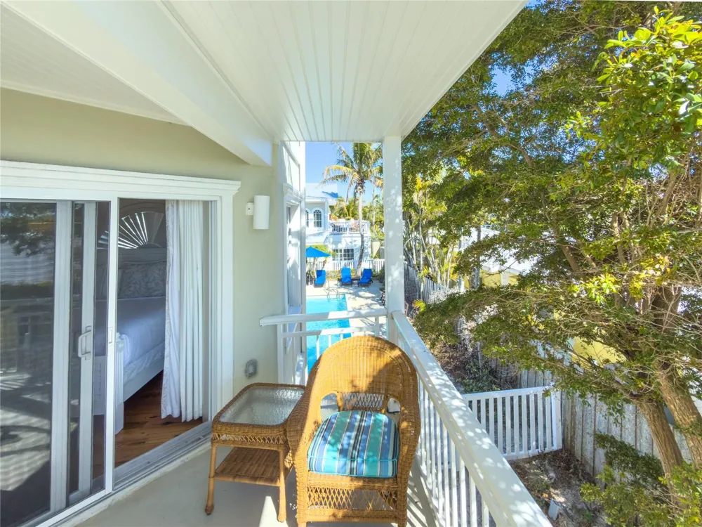 101 66TH STREET #6 Holmes Beach, FL 34217