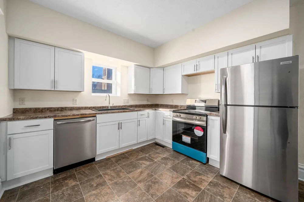 201 E Adams Avenue Luverne, MN 56156