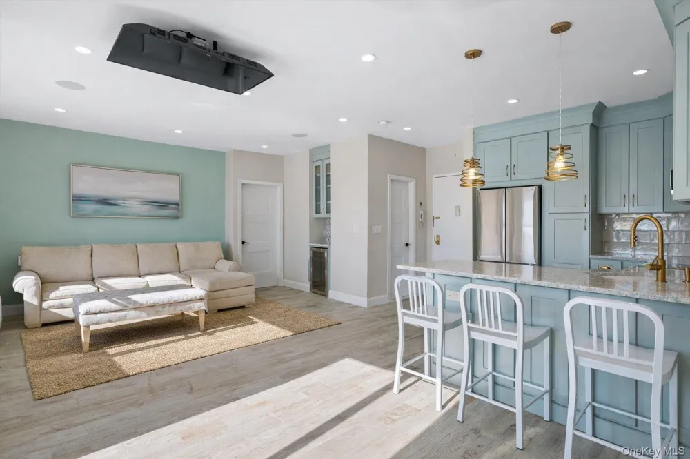 2 Richmond Road #2A Lido Beach, NY 11561