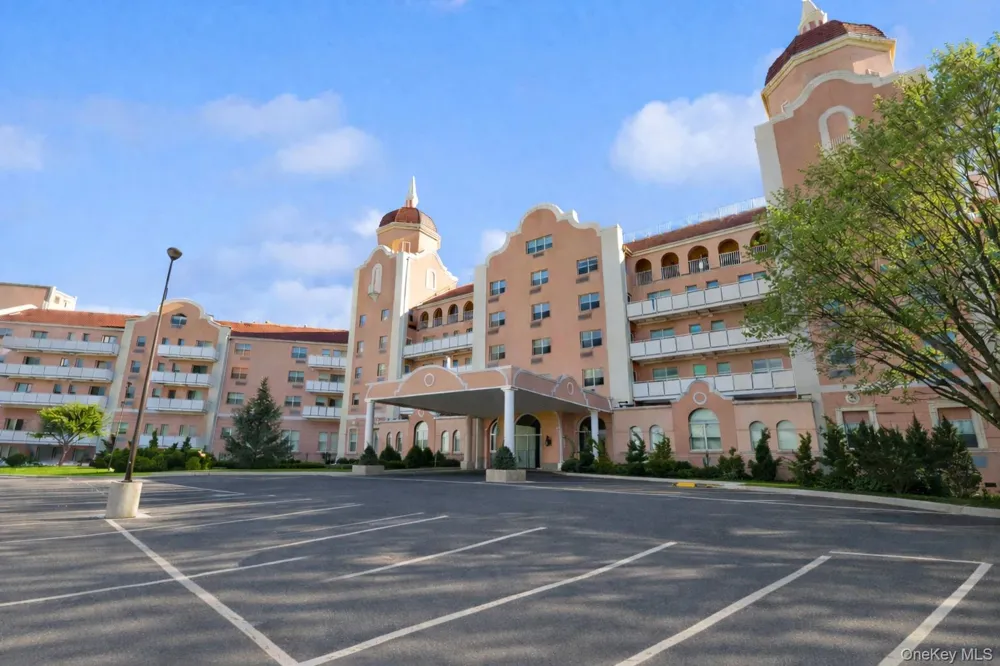 2 Richmond Road #2A Lido Beach, NY 11561