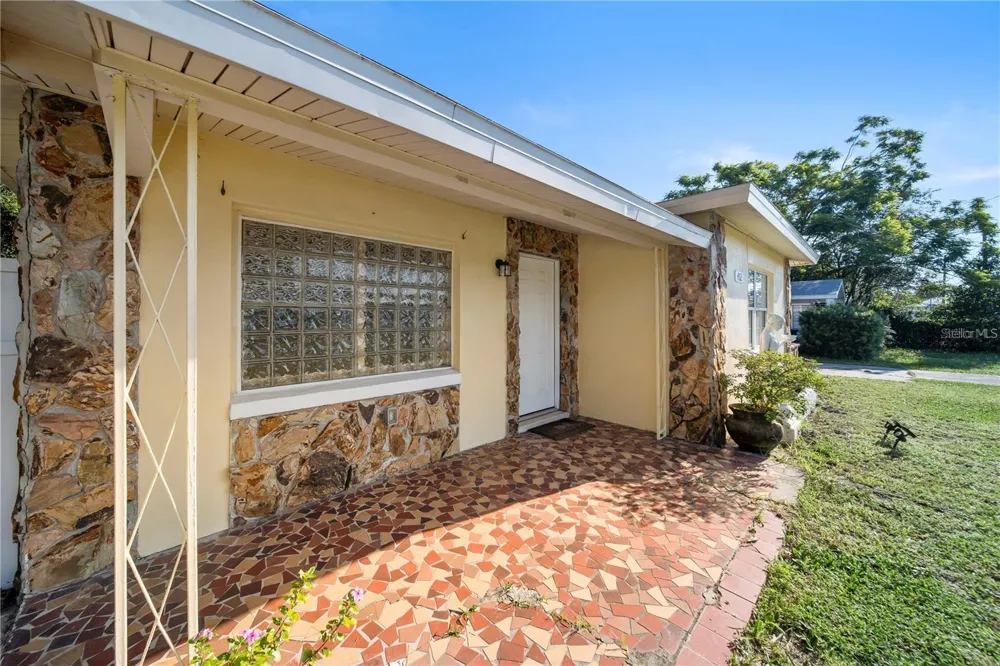 402 TUSCARORA STREET Lakeland, FL 33805
