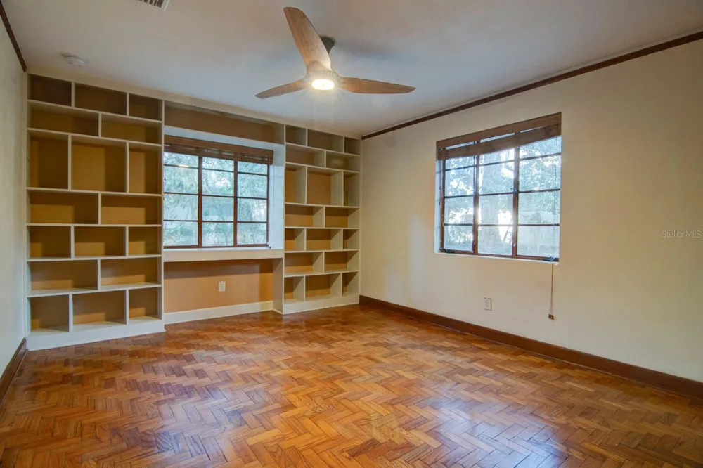 2049 NW 9TH AVENUE Gainesville, FL 32603