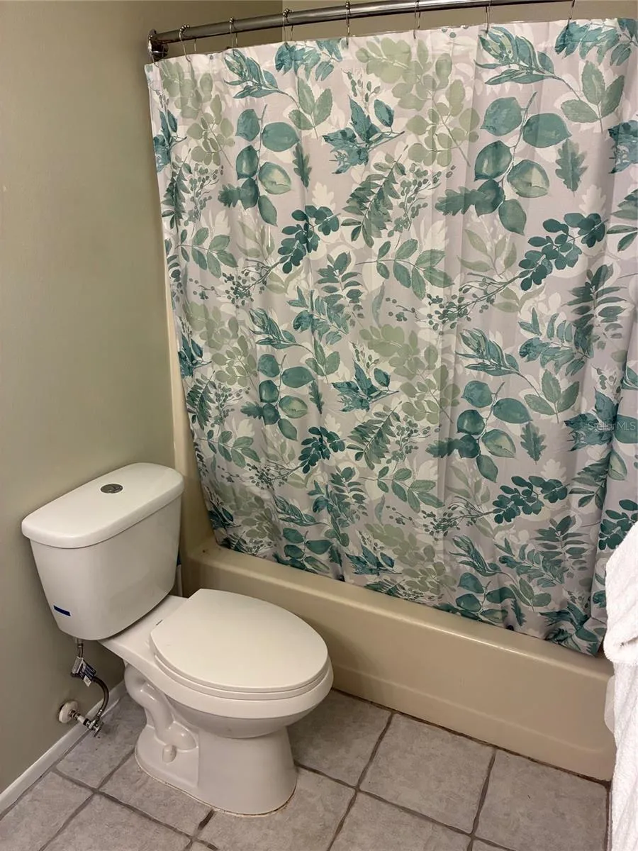 5433 LAKE MARGARET DRIVE #E 195 Orlando, FL 32812