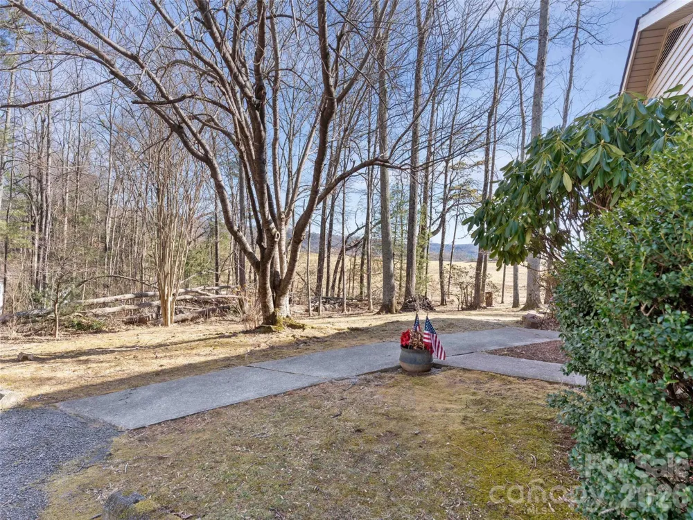 193 Freedom Road Hendersonville, NC 28792