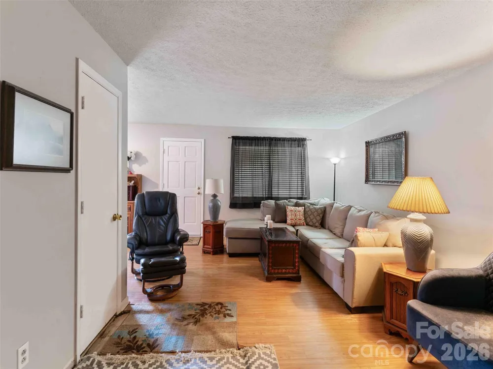 193 Freedom Road Hendersonville, NC 28792