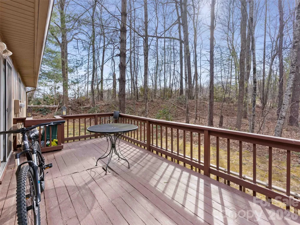 193 Freedom Road Hendersonville, NC 28792