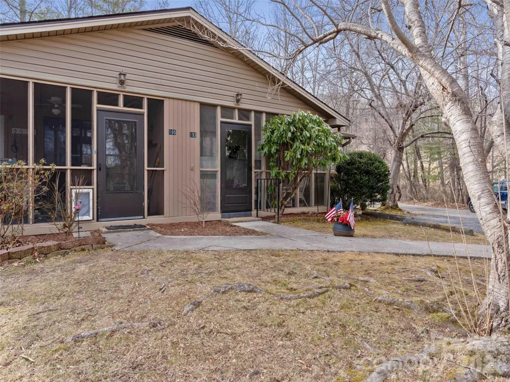 193 Freedom Road Hendersonville, NC 28792