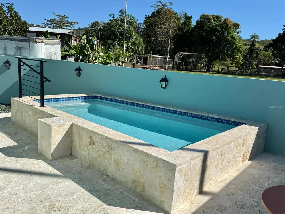 Carr 115 km 8.7 CALLE HOSTOS Rincon, PR 00677