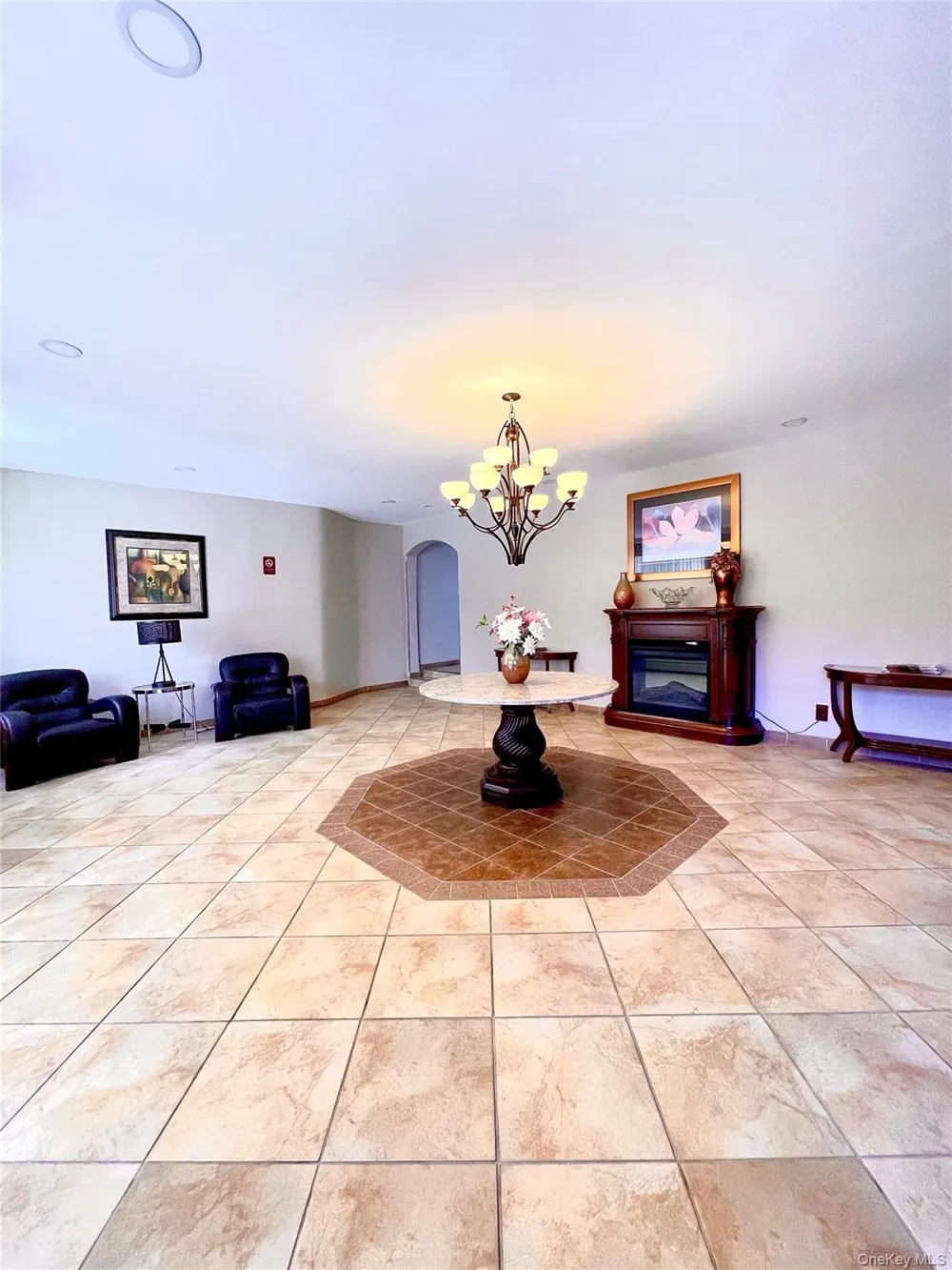 5 Oakdale Manor #B18 Suffern, NY 10901