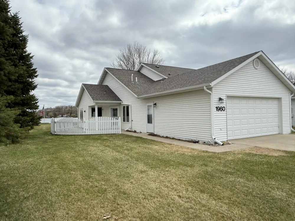 1960 Long Bridge Road Detroit Lakes, MN 56501