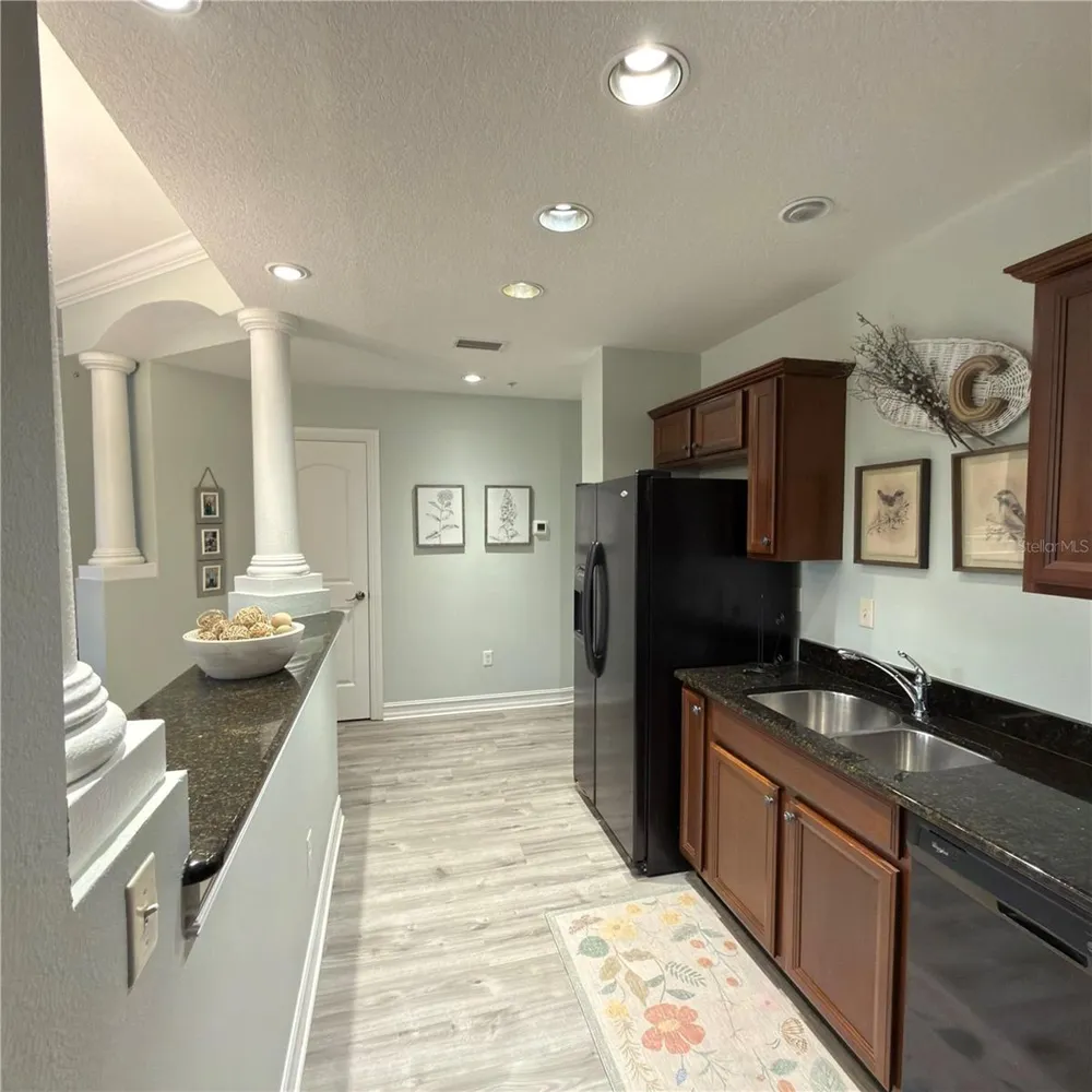13941 CLUBHOUSE DRIVE #208 Tampa, FL 33618