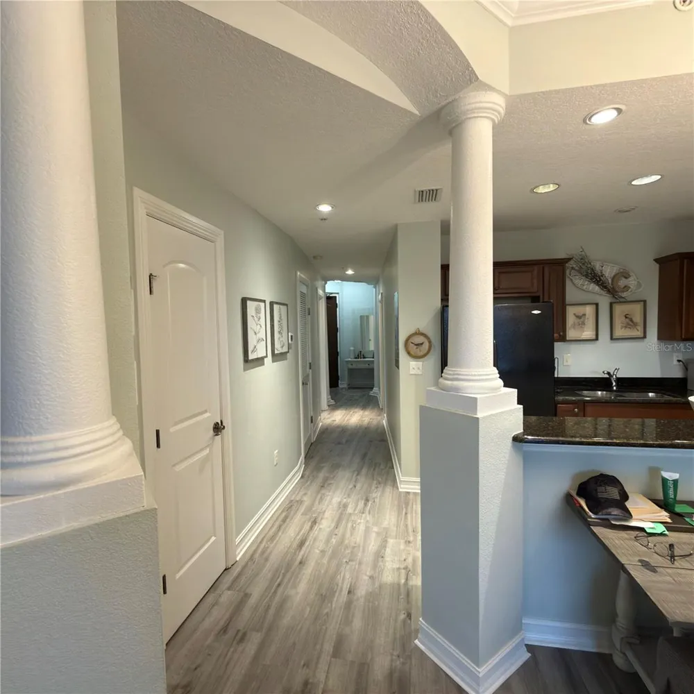 13941 CLUBHOUSE DRIVE #208 Tampa, FL 33618