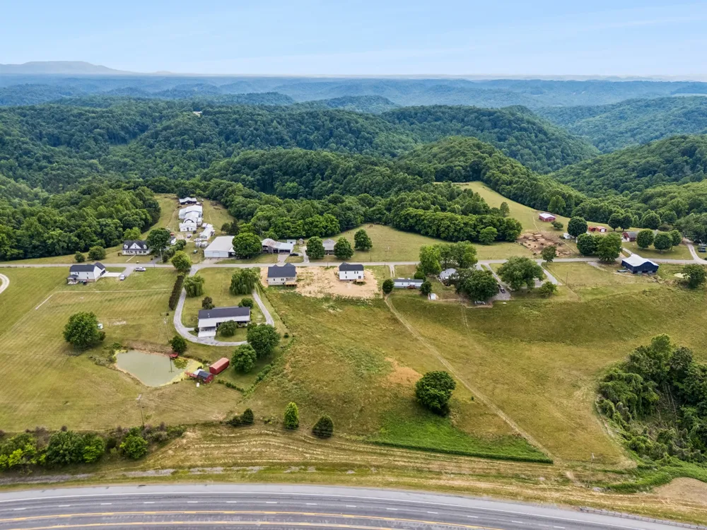 1930 Old Snow Hill Rd Dowelltown, TN 37059