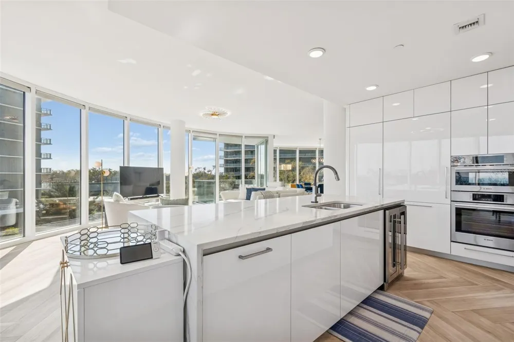 2900 W BAY TO BAY BOULEVARD #501 Tampa, FL 33629