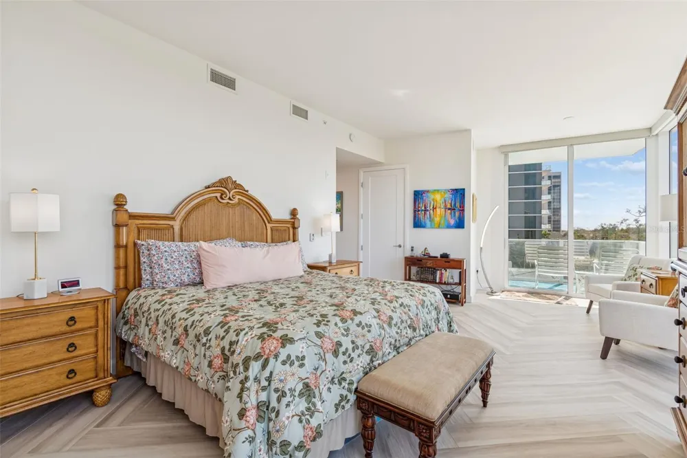 2900 W BAY TO BAY BOULEVARD #501 Tampa, FL 33629