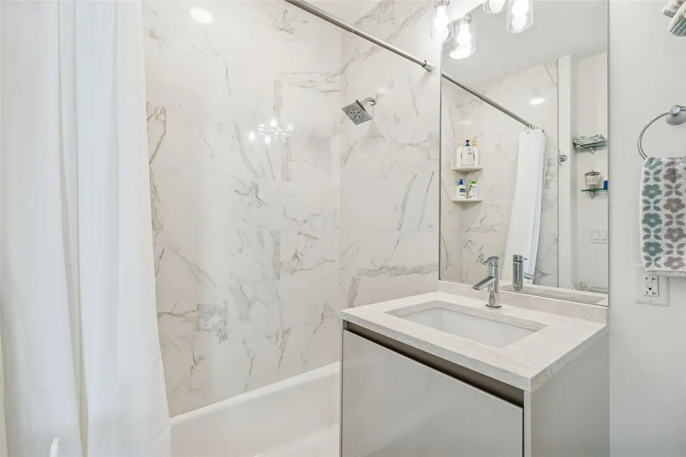 2900 W BAY TO BAY BOULEVARD #501 Tampa, FL 33629