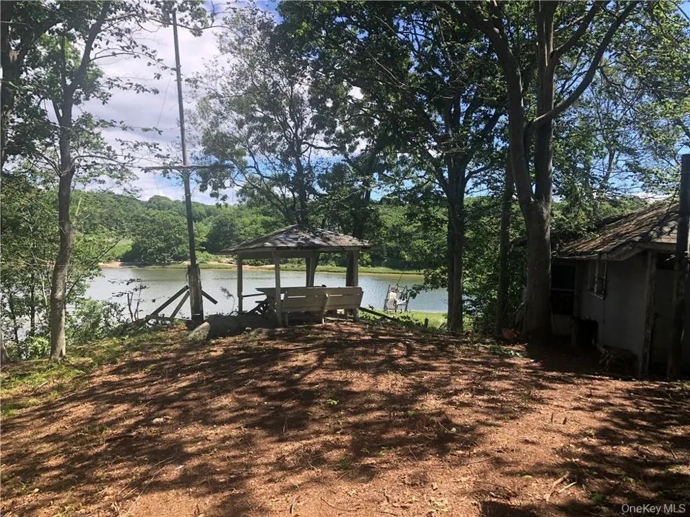 1775 Naugles Drive Mattituck, NY 11952