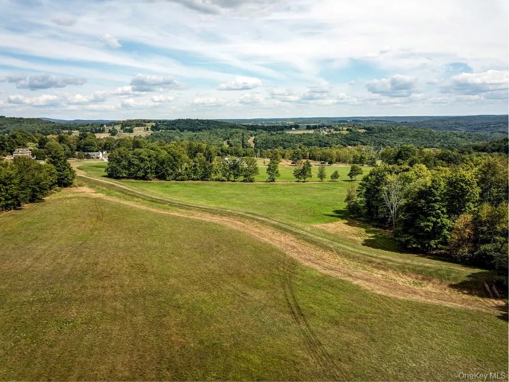 04 Bauernfiend Road Callicoon, NY 12723