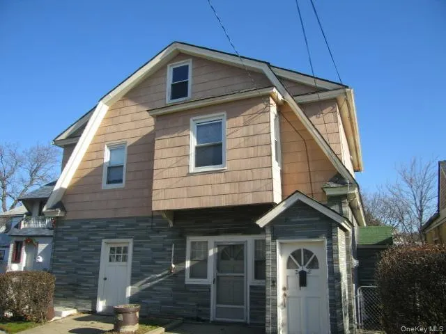 274 Lawrence Avenue Lawrence, NY 11559