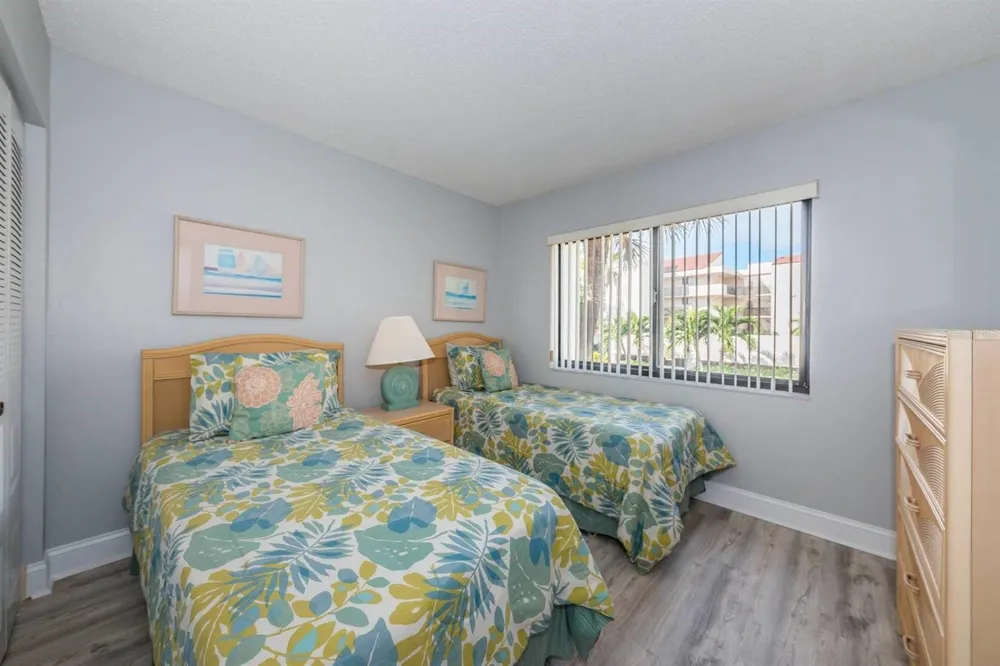 5724 PUERTA DEL SOL BOULEVARD S #248 St Petersburg, FL 33715
