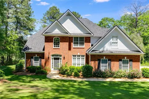 110 Pond View Point