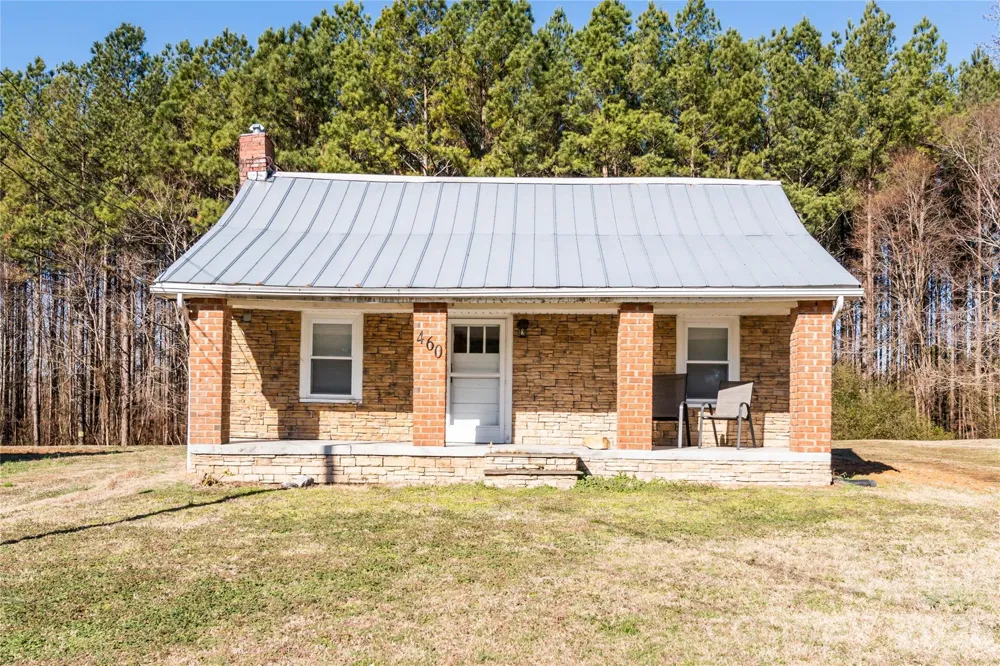 470 & 460 S Moose Road Mount Pleasant, NC 28124