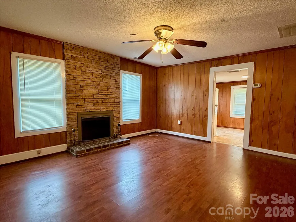 470 & 460 S Moose Road Mount Pleasant, NC 28124
