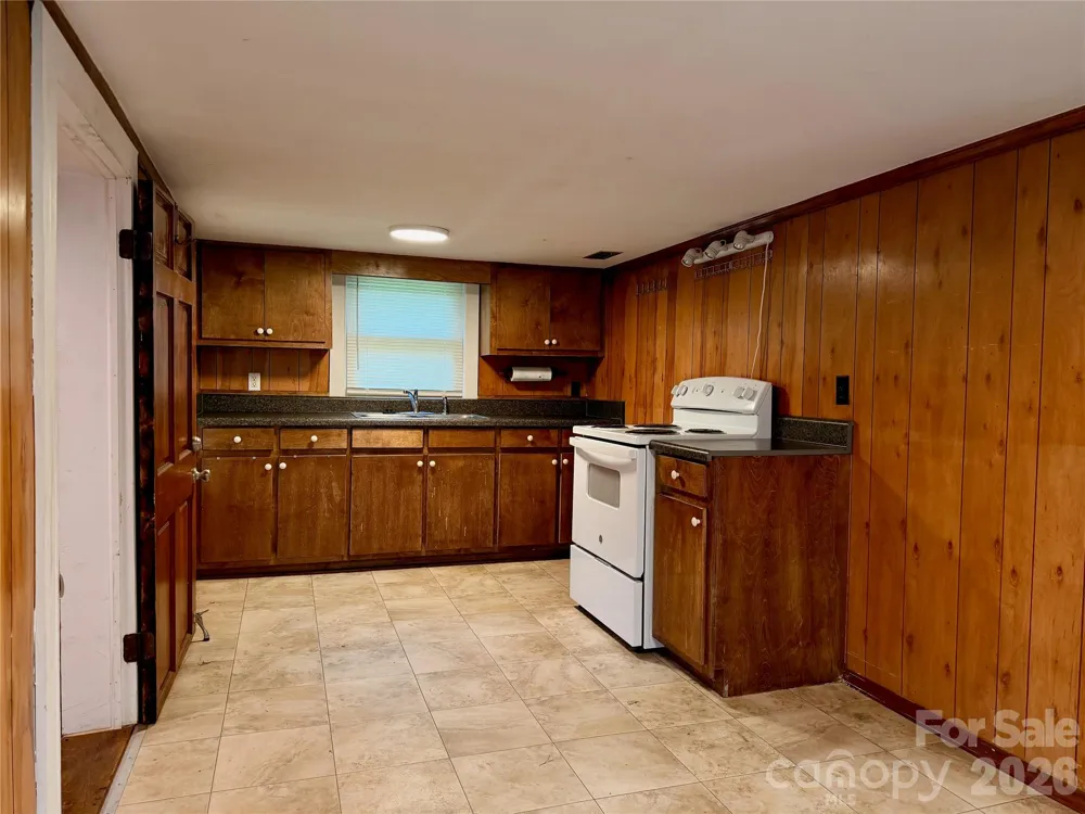 470 & 460 S Moose Road Mount Pleasant, NC 28124