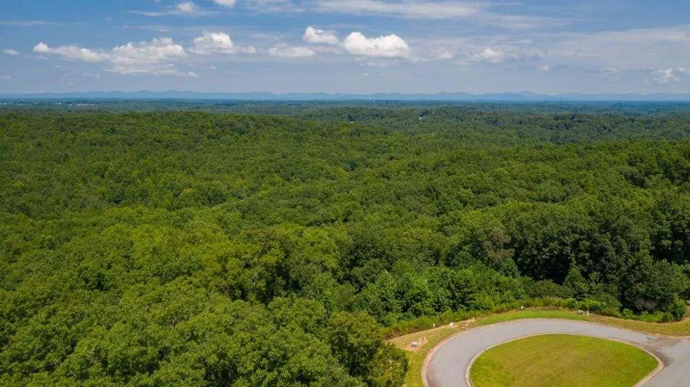 6825 Lookout Dawsonville, GA 30534