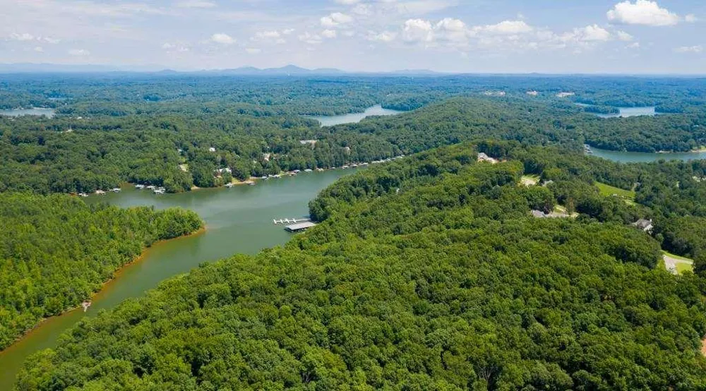 6825 Lookout Dawsonville, GA 30534