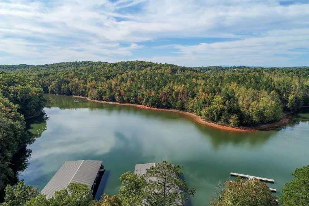 6825 Lookout Dawsonville, GA 30534