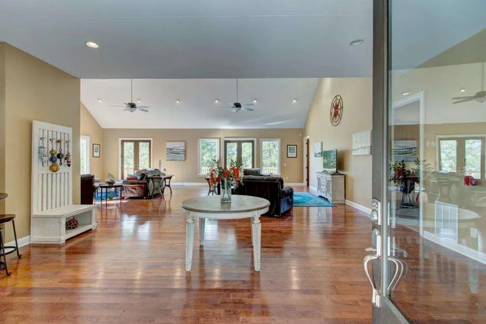 6825 Lookout Dawsonville, GA 30534