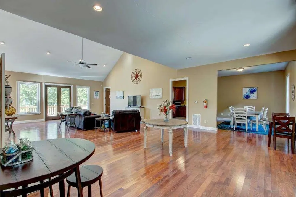 6825 Lookout Dawsonville, GA 30534