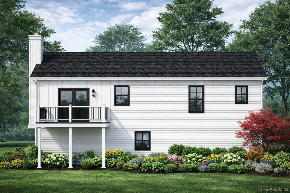 455-4 Middle Road Riverhead, NY 11901