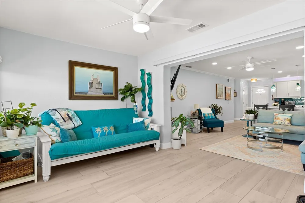 1898 SHORE DRIVE S #319 South Pasadena, FL 33707